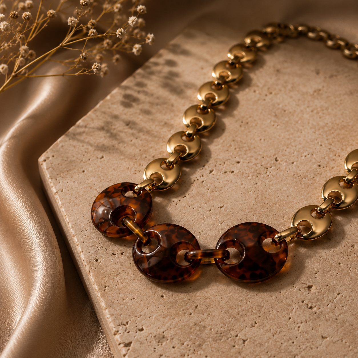 Chunky Resin Chain Necklace – Gold & Brown