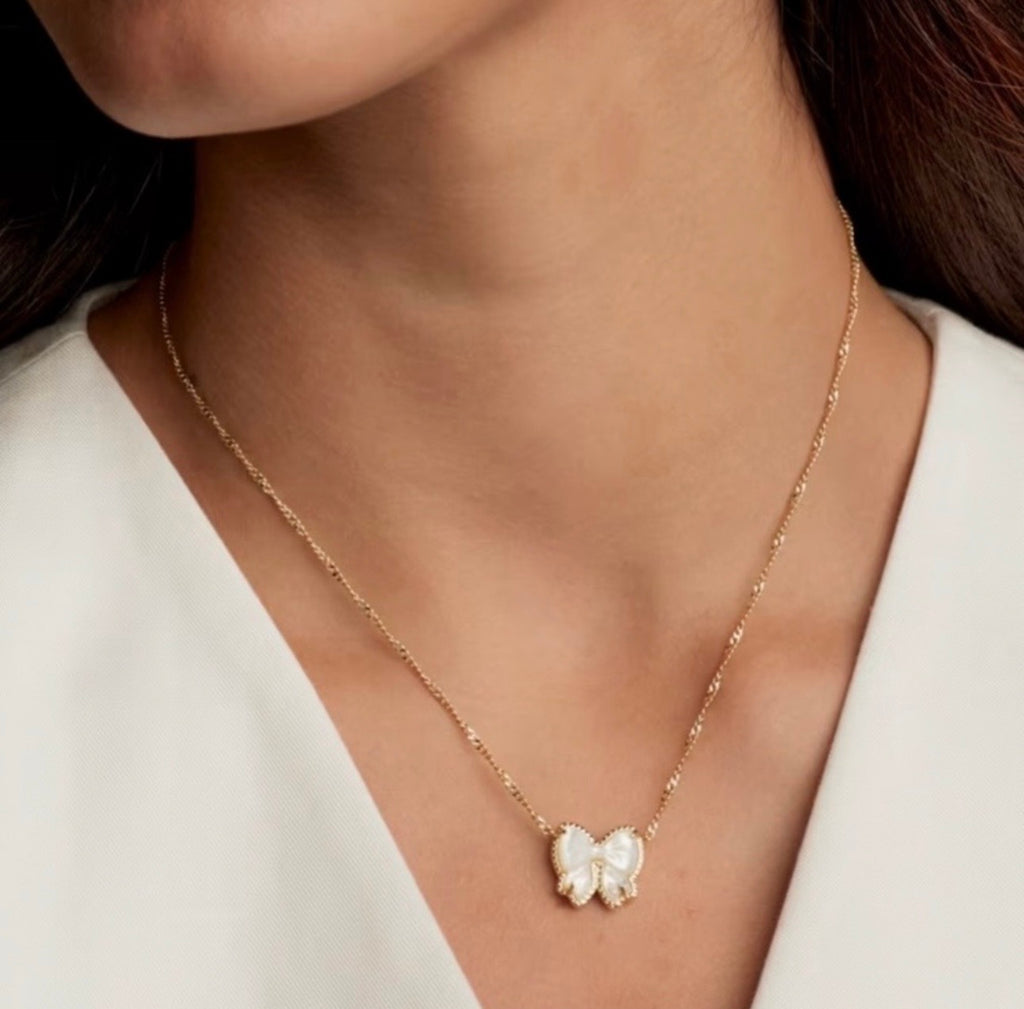 Kendra Scott Haley Bow Necklace Gold Mother of Pearl